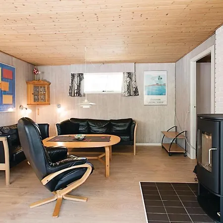 Feriehus 3 Bedroom Gorgeous Home In Nexø *